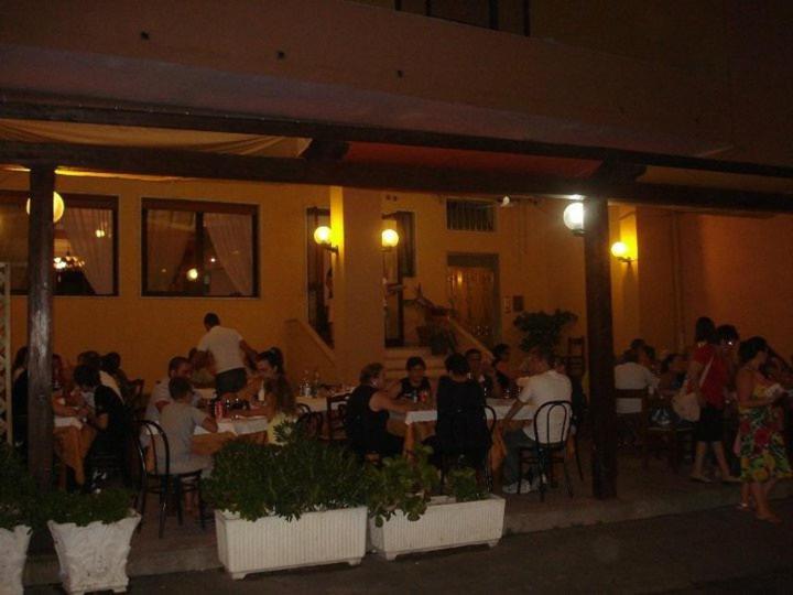 Un Posto Al Sole Bed & Breakfast Torretta  Exterior photo
