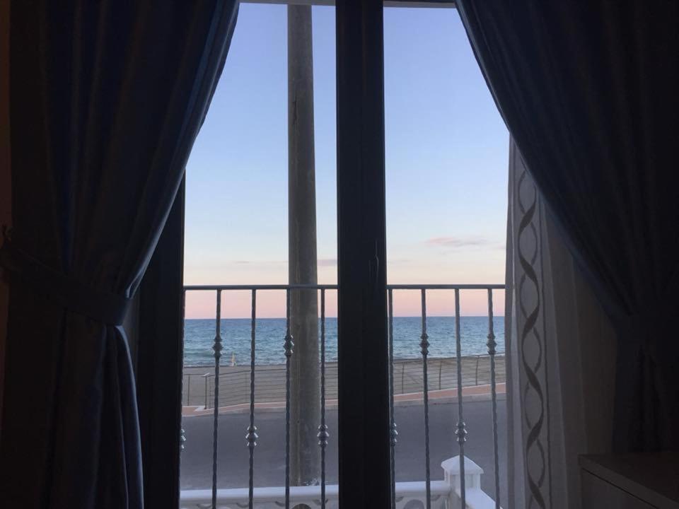 Un Posto Al Sole Bed & Breakfast Torretta  Exterior photo